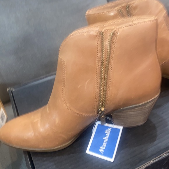 Frye Jennifer Booties. Never worn size 9. Natural beige. - Picture 9 of 9